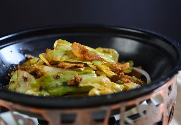 干鍋手撕包菜